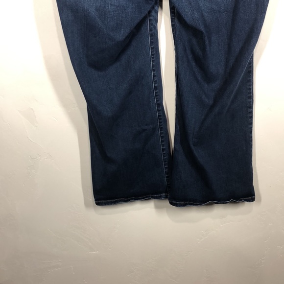 Lane Bryant mid-rise bootcut jeans size 24P - Picture 7 of 10